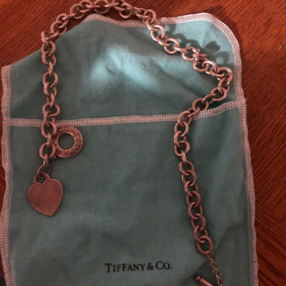 Tiffany’s authentic Heart/ toggle necklace